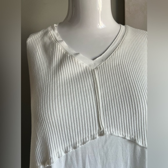 Fashion white long sleeve new Sz medium - Picture 2 of 2